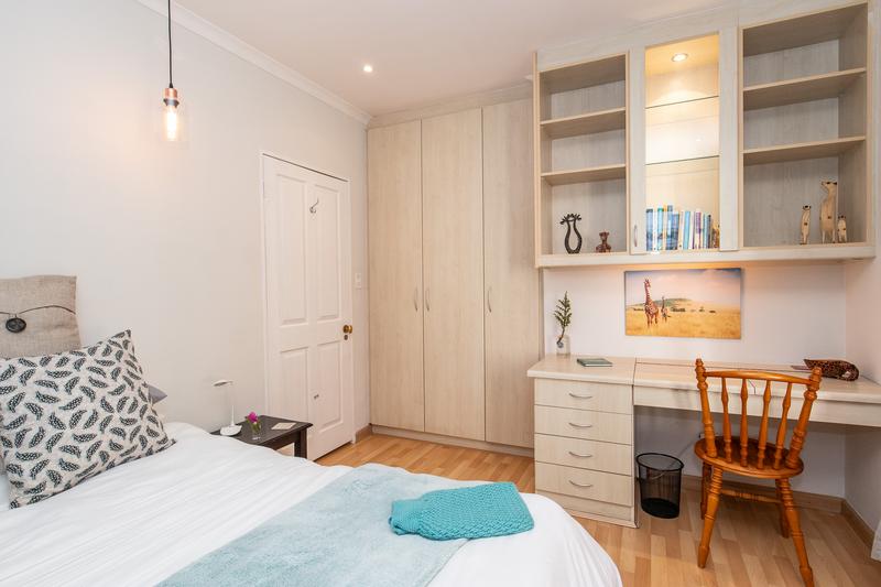 3 Bedroom Property for Sale in Constantia Western Cape